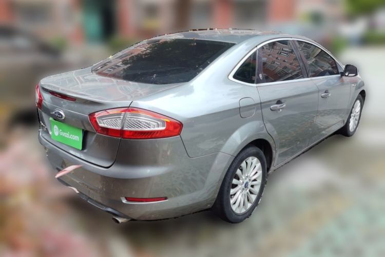 Used Ford Mondeo 2011 2.3L Luxury Model
