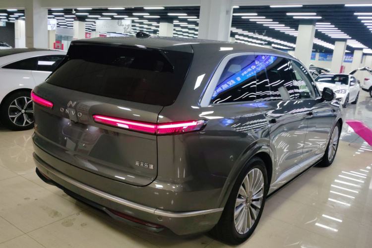 Used ONVO Luxeed L90 2025 Model—Ultra Six-Seater Version
