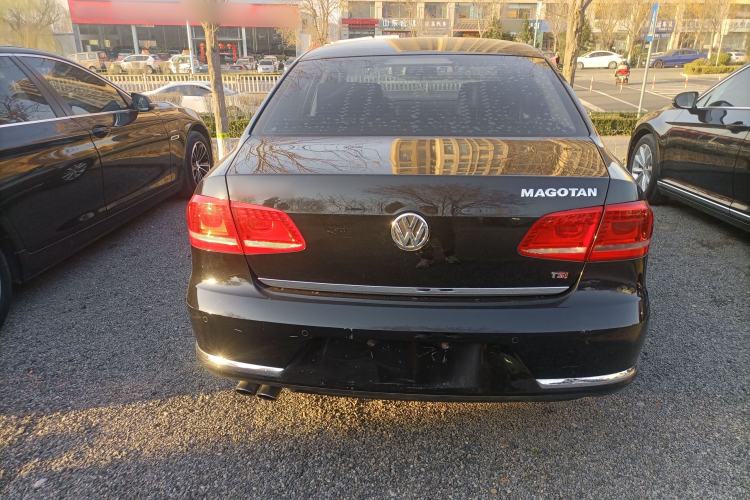 Used Volkswagen Magotan 2015 Facelift 1.8TSI Luxury Model Rear