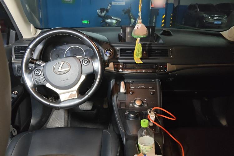 Used Lexus CT 2017 CT200h Comfort Edition Monochrome China V Standard Center Console