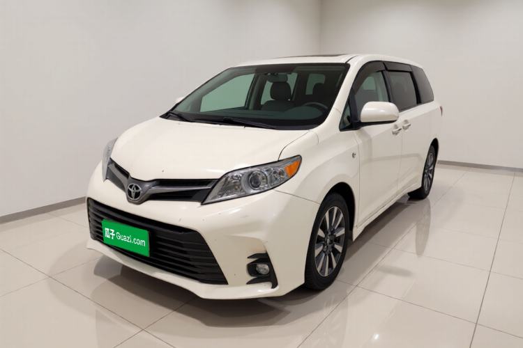 Used Toyota SIENNA 2019 3.5L Two-Wheel Drive XLE 7 Seats U.S. Specification