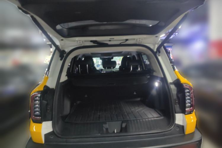 Used Haval DARGO 2022 1.5T DCT Two-Wheel Drive Border Collie Edition Trunk