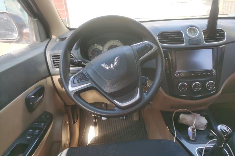 Used Wuling Hongguang 2014 1.5L S Comfort Model