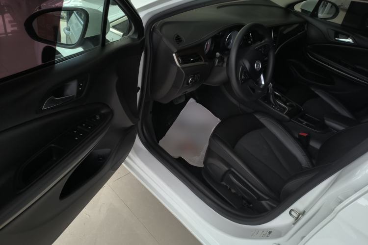 Used Buick Verano 2019 Sedan 20T Dual-Clutch Leading Model
