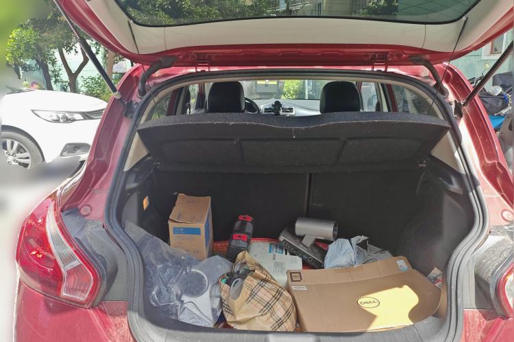 Used Nissan Tiida 2011 1.6L CVT Smart Version