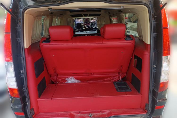 Used Mercedes-Benz Vito 2013 3.0L Elite Edition Trunk