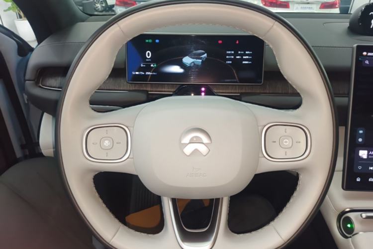 Used Nio ES6 2024 75 kWh
