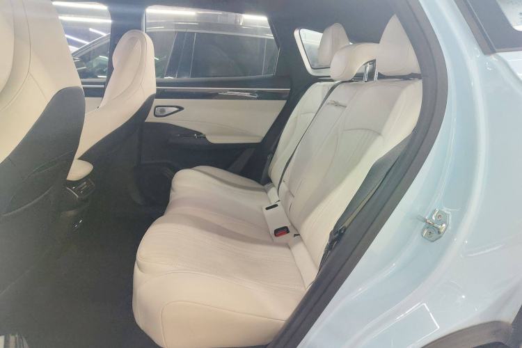 Used Geely Galaxy L7 2023 1.5T 115 km Starship Left Rear Seat