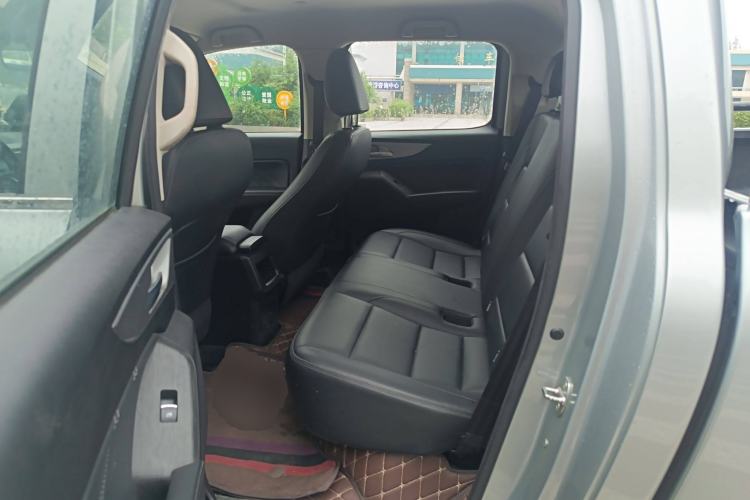 Used Great Wall Poer 2019 2.0T Commercial Version Manual Diesel Two-Wheel Drive Elite Long-Box GW4D20M Left Rear Seat