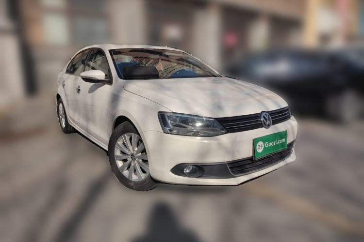 Used Volkswagen Sagitar 2014 1.6L Automatic Comfort Model Front Right 45 Deg