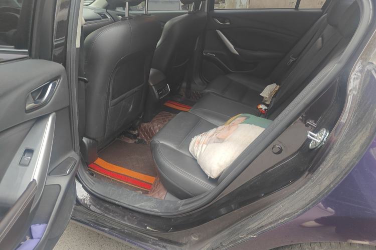 Used Mazda Atenza 2018 2.0L Blue Sky Luxury Edition China VI Standard Interior 4