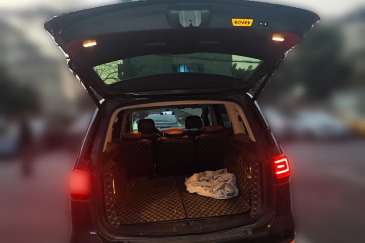 Used Volkswagen Sharan 2016 380TSI Comfort Edition 7-Seater Trunk