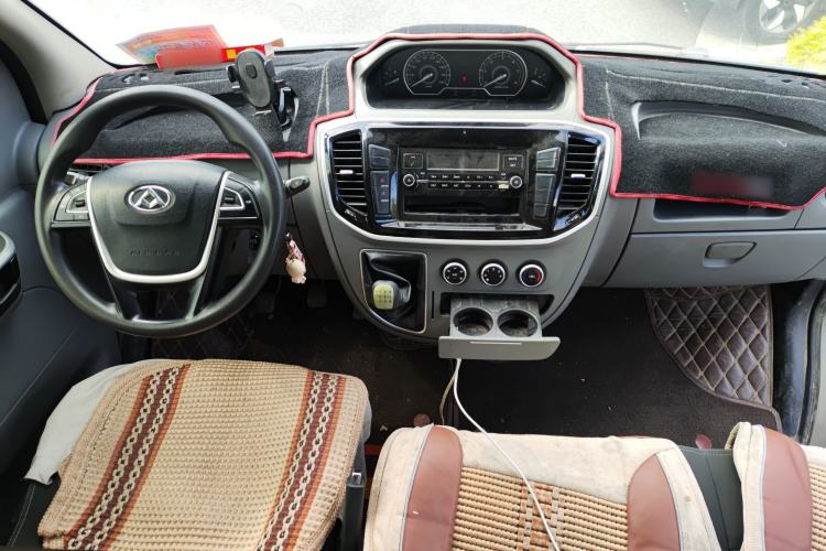 Used SAIC MAXUS Xintu V80 2018 2.5T 6-Speed Manual Aowentong Long-Wheelbase Mid-Roof 7/10-Seater