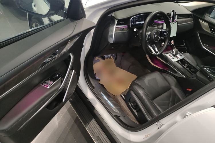 Used Jaguar F-PACE 2023 P250 HSE Driver Seat