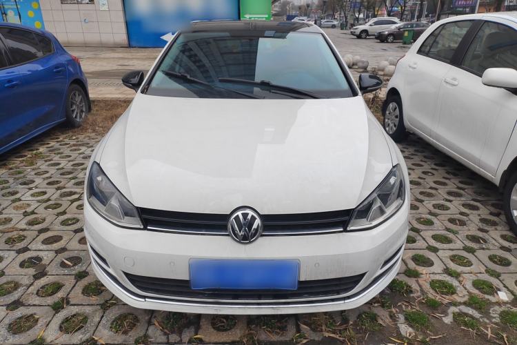 Used Volkswagen Golf 2017 1.6L Automatic Comfort Million-Vehicle Anniversary Edition