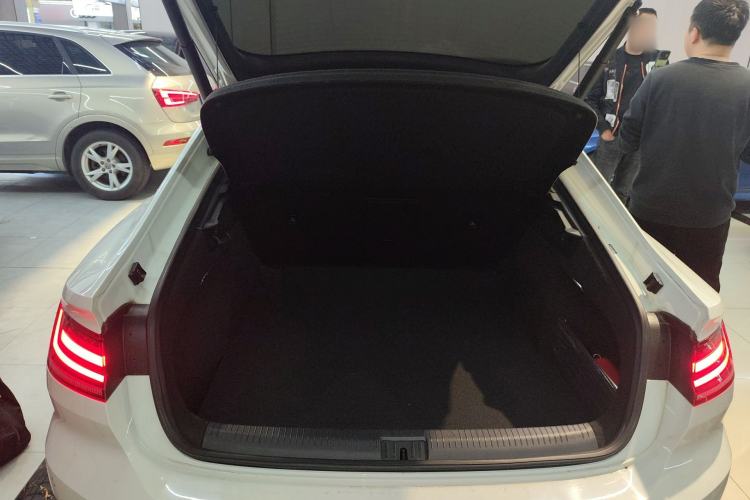 Used Volkswagen FAW-Volkswagen CC 2021 330TSI Launch Edition Trunk