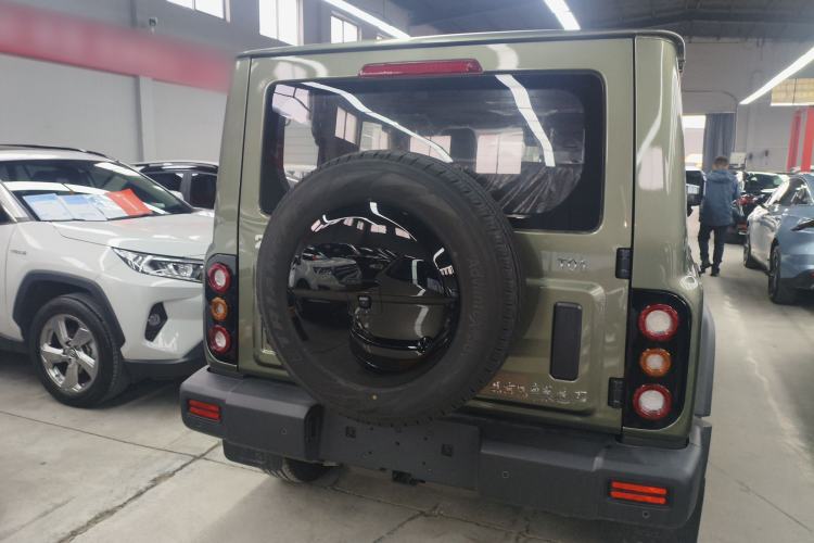 Used 212 T01 2024 2.0T Explorer