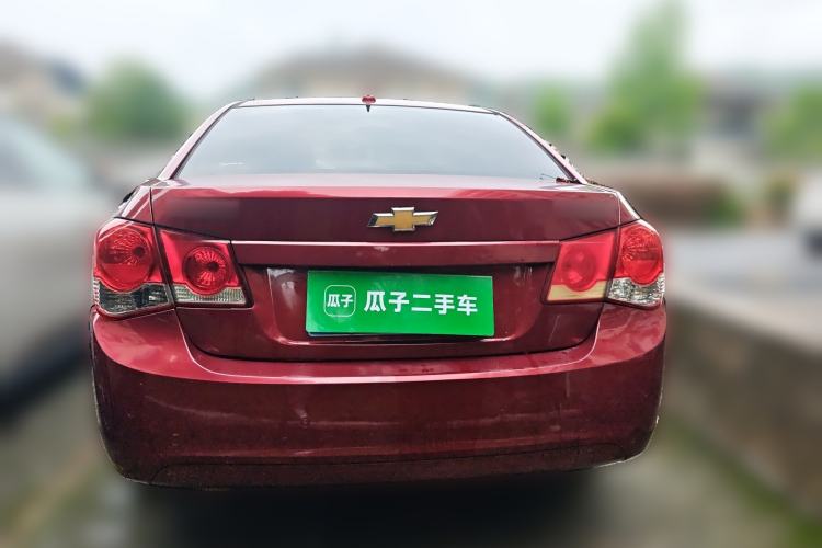 Used Chevrolet Cruze 2013 1.6L SE AT Rear