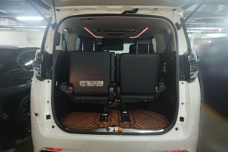 Used Toyota Vellfire 2020 Dual-Engine 2.5L HV Luxury Edition
