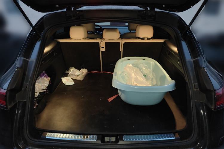 Used Mercedes-Benz EQC 2021 EQC 400 4MATIC Trunk