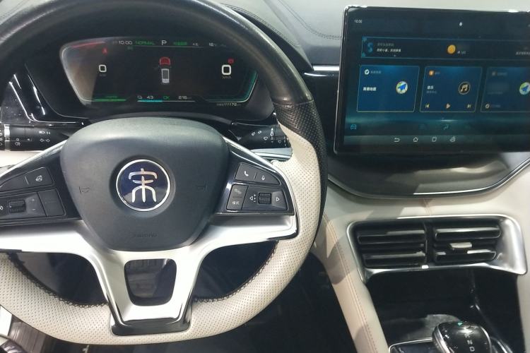 Used BYD Song PLUS New Energy 2021 EV Deluxe Model Center Console