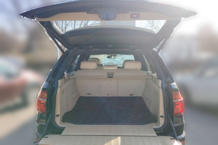 Used BMW X5 2013 xDrive40i
