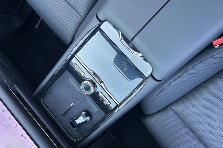 Used Lynk & Co 900 2025 1.5T Ultra