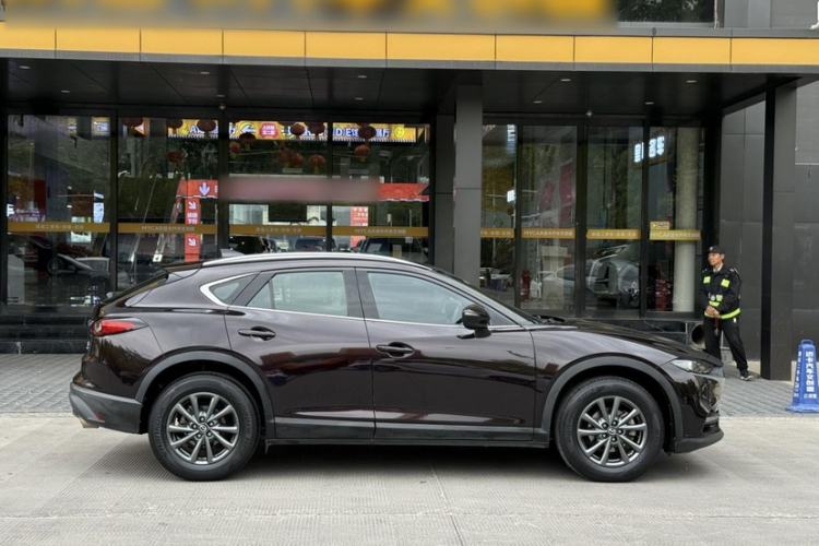 Used Mazda CX-4 2020 2.0L Automatic Two-Wheel Drive Blue Sky Leading Edition Exterior 3