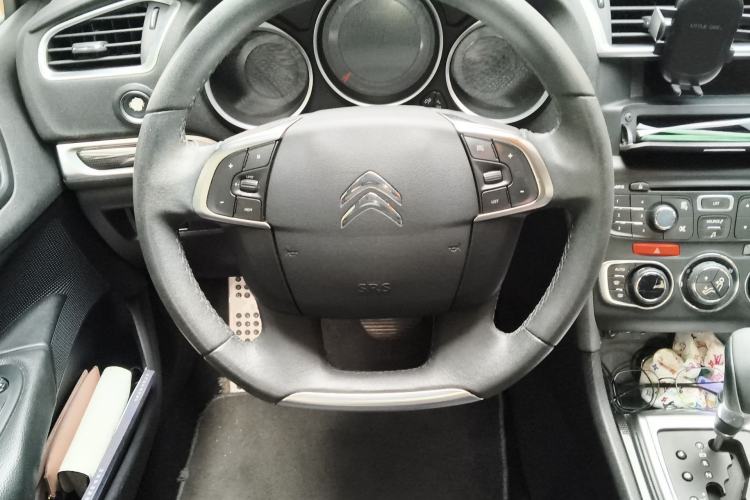Used Citroen C4L 2013 1.8L Automatic Jingzhi Edition Steering Wheel