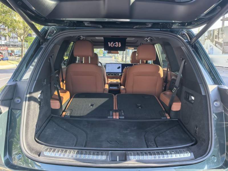 Used Li Auto L8 2023 Max model — 19