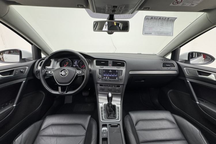 Used Volkswagen Golf 2016 230TSI Automatic Luxury Version