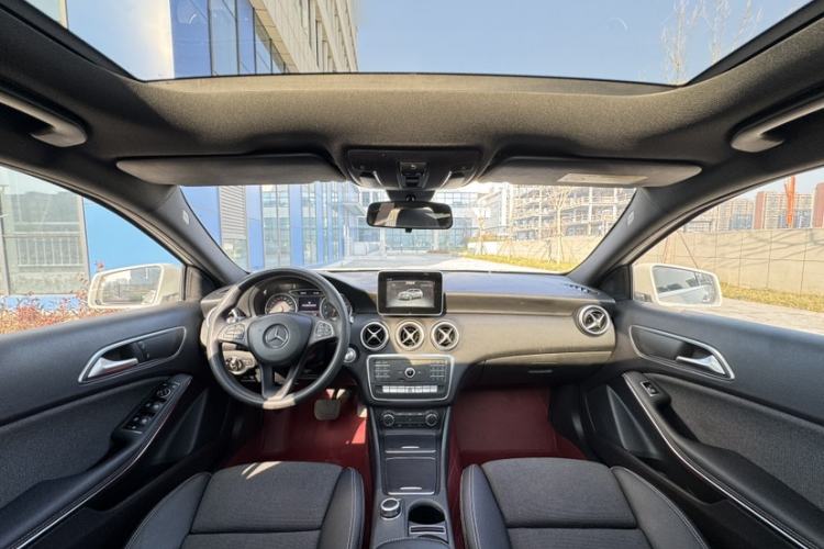 Used Mercedes-Benz A-Class (Import) 2016 A 180
