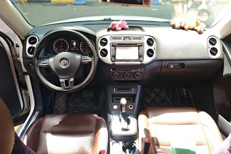 Used Volkswagen Tiguan 2015 1.8TSI Automatic Two-Wheel Drive Luxury Model Center Console