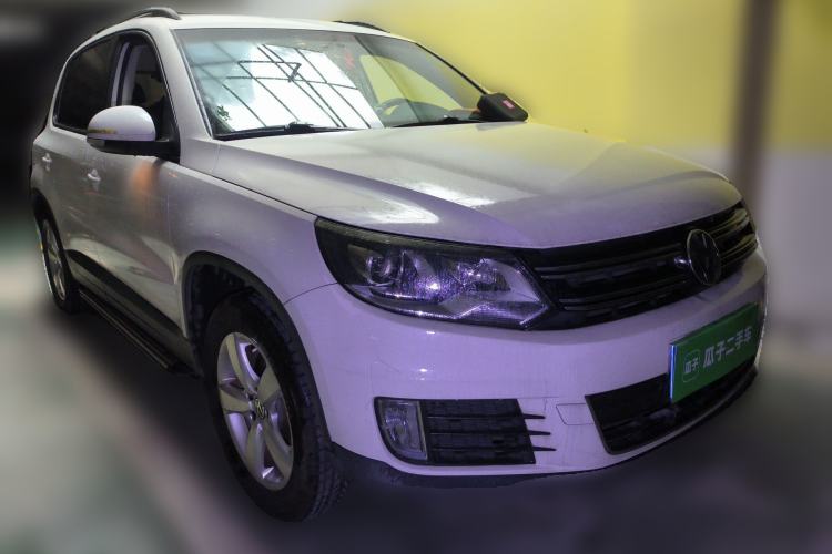 Used Volkswagen Tiguan 2013 1.8 TSI Automatic Two-Wheel Drive Comfort Edition Front Right 45 Deg