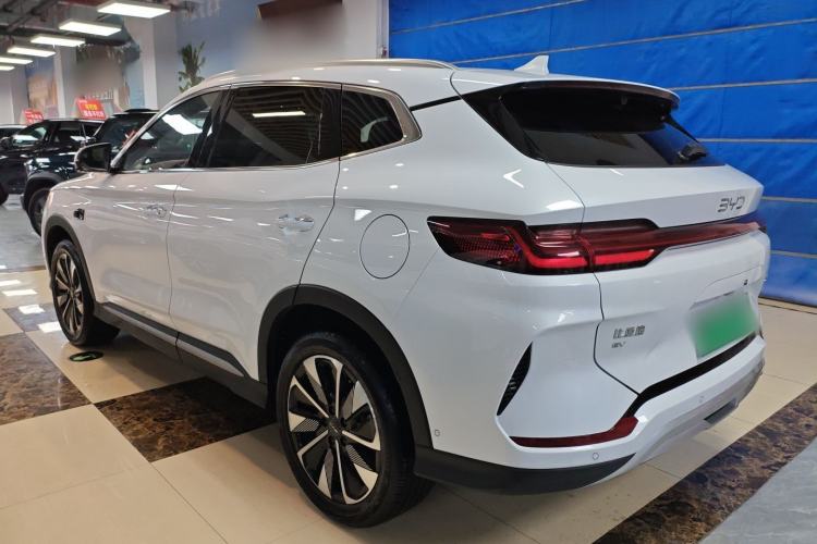 Used BYD Song PLUS New Energy 2025 EV Intelligent Driving Version 520km Premium Model Exterior 2