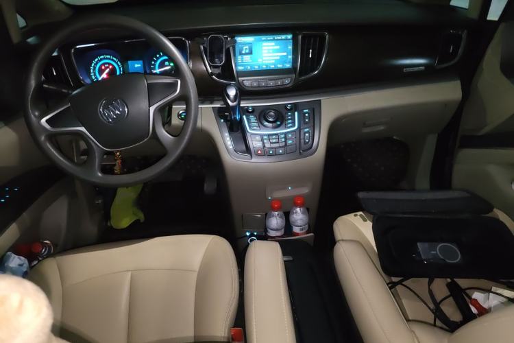 Used Buick GL8 2013 2.4L CT Luxury Business Comfort Edition
