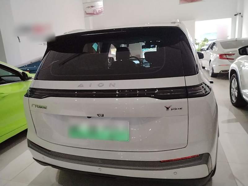 Used AION Y 2023 Younger Star Edition — 5