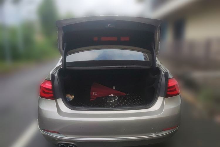 Used BMW 3 Series 2019 320Li Fashion Model
