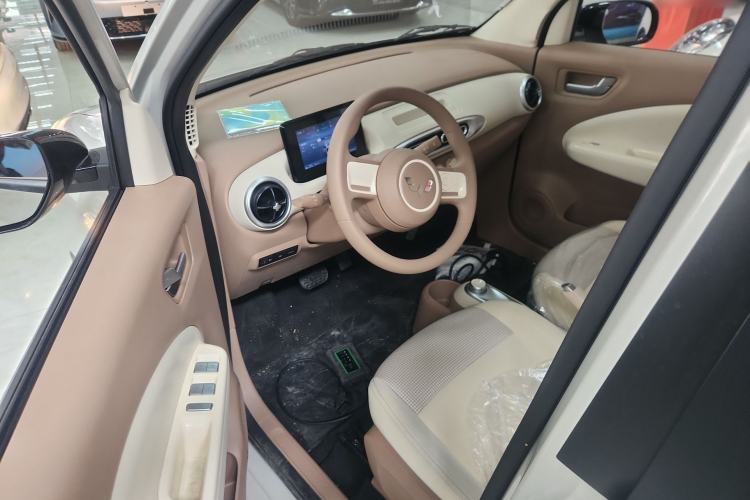 Used Wuling Hongguang MINIEV 2025 Four-Door Version Advanced Edition Driver Seat