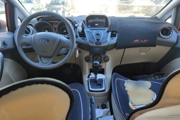 Used Ford Fiesta 2011 Hatchback 1.5L Automatic Fashion Edition
