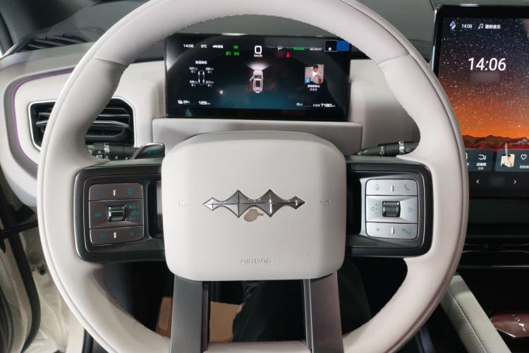 Used Formula Leopard Titanium 3 2025 501 km Range Rear-Wheel Drive Intelligent Driving Max Edition
