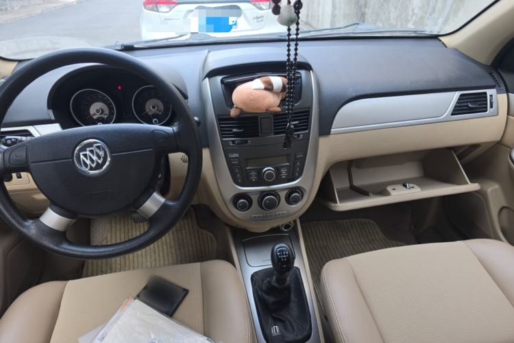 Used Buick Excelle 2013 1.5L Manual Classic Model
