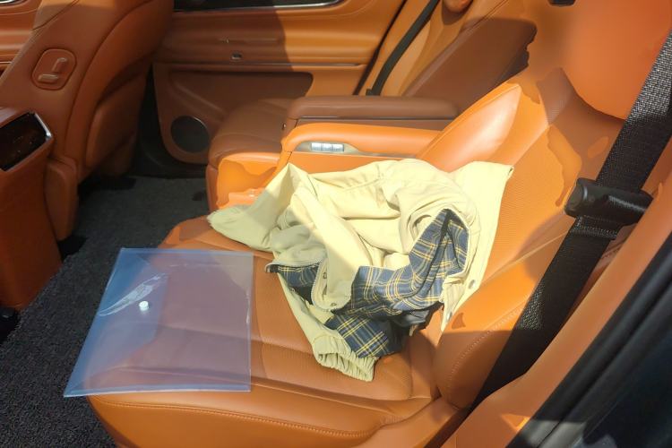 Used Hima AITO M9 2024 Range-Extended Ultra Version 42 kWh 6-Seater Model
