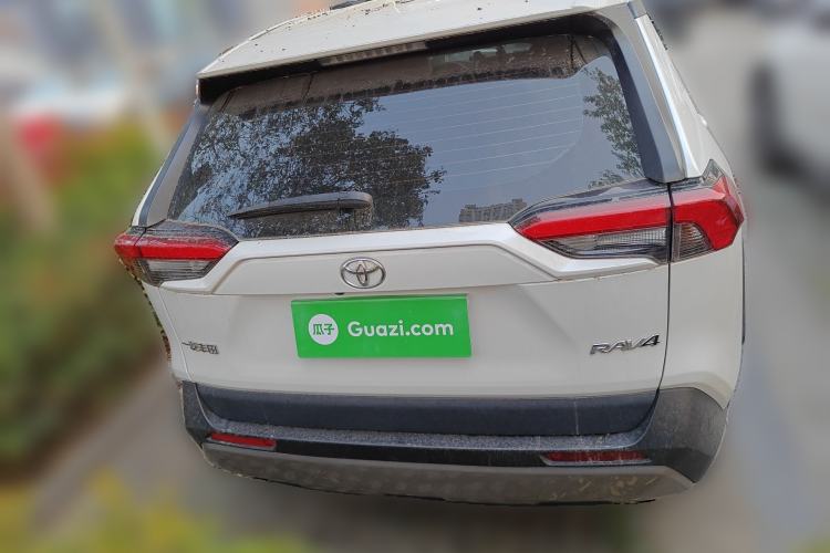 Used Toyota RAV4 2023 2.0L CVT Two-Wheel Drive Fashion Edition
