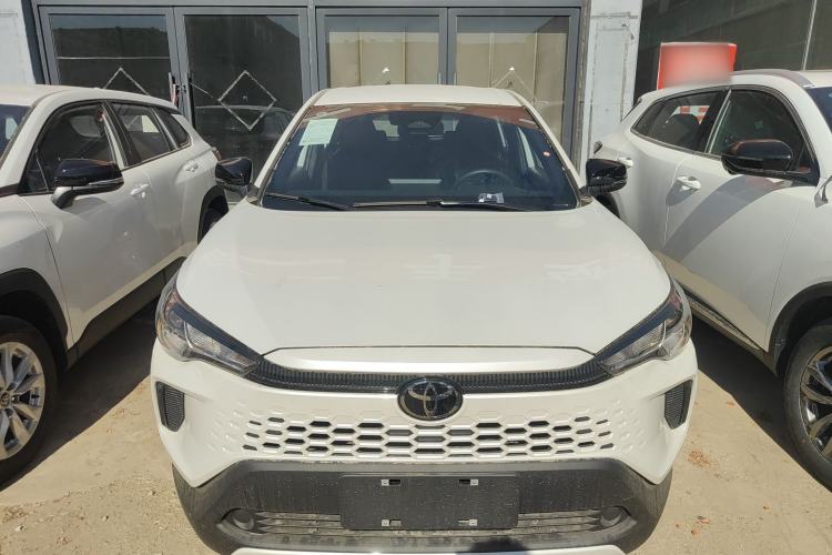 Used Toyota Corolla Cross 2026 Model 2.0L Smart Electric Hybrid Dual-Engine Pioneer Edition Front