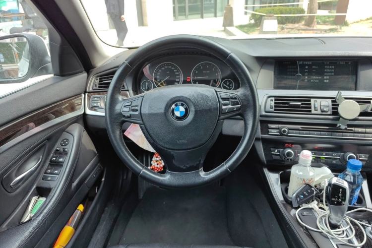 Used BMW 5 Series 2012 523Li Luxury Model Steering Wheel