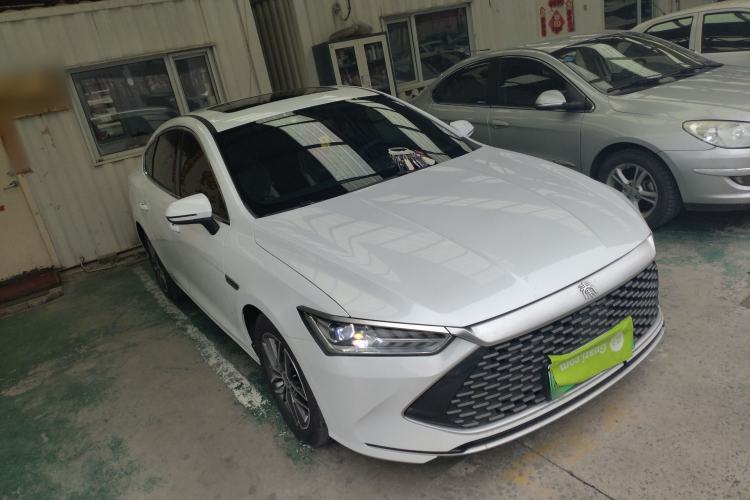 Used BYD Qin PLUS 2021 DM-i 55KM Flagship Model Front Right 45 Deg