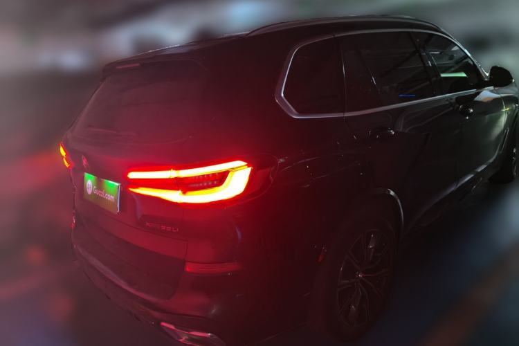 Used BMW X5 2022 xDrive 30Li M Sport Package