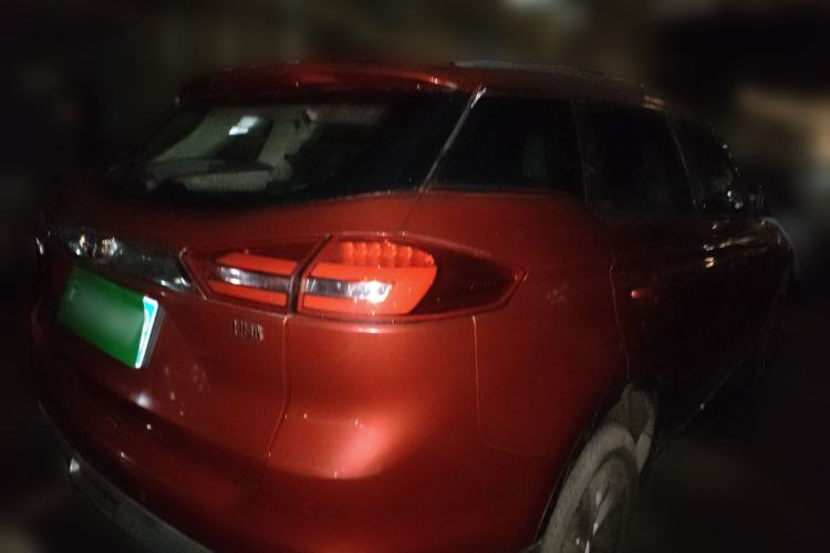 Used Geely Auto Emgrand X7 Sport 2016 2.0L Manual ZhiShang Version
