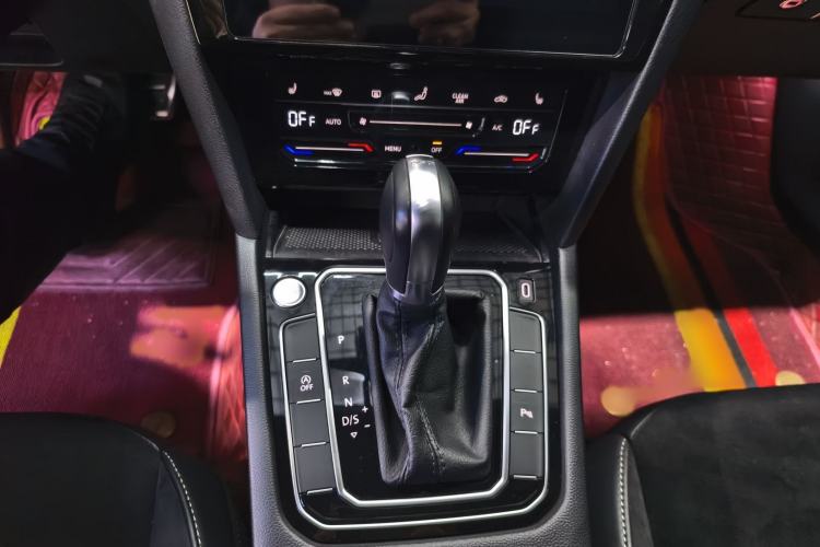 Used Volkswagen FAW-Volkswagen CC 2021 330TSI Ignite Edition Interior 7